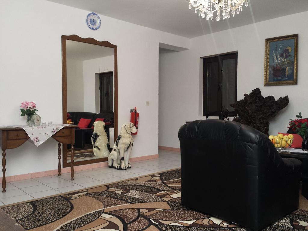Apartments "Villa Mungos" Sobra Extérieur photo