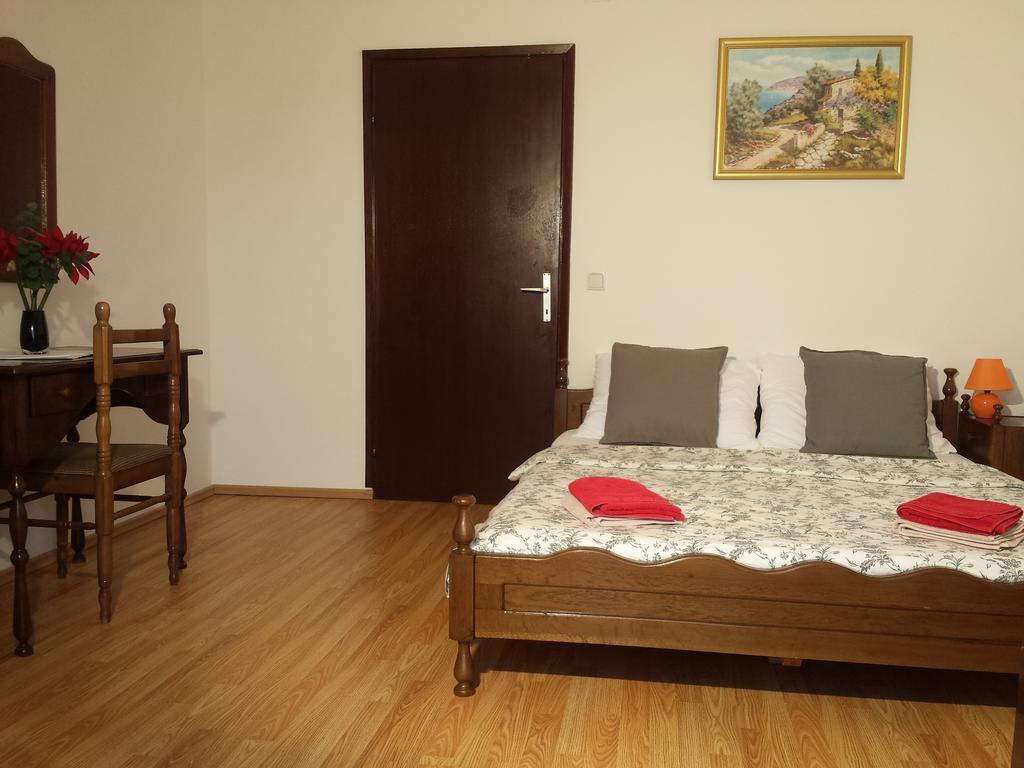 Apartments "Villa Mungos" Sobra Extérieur photo